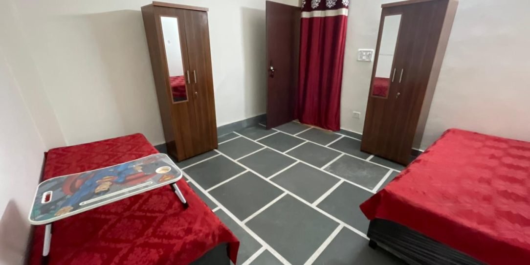 Affordable PG for Girls in Greater Kailash 1